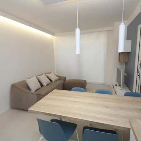 Modern In Renovated In Rosolina Apartment *