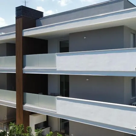 Apartment Modern In Renovated In Rosolina